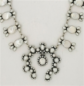 FRESHWATER PEARL NECKLACE